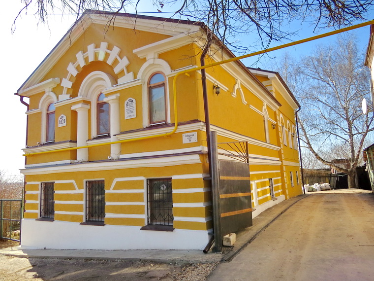 Дом землемера Дронова, Арзамас, пл.Соборная, 16