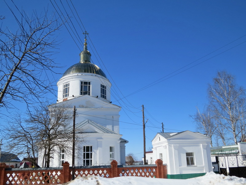 Церковь Сошествия Святого Духа, пл.Гагарина, 11