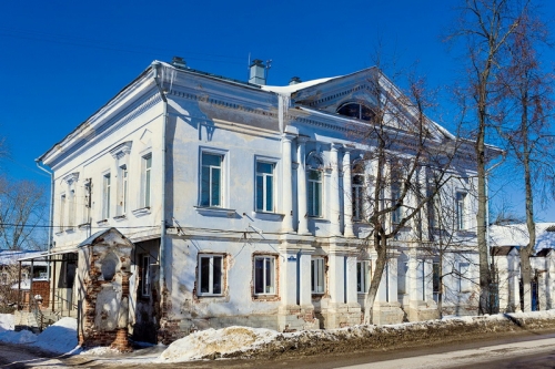 Дом Вязовова, Коммунистов, 19, 21, 21А