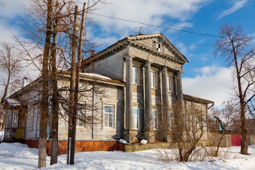 Дом Твердова, Верхняя Набережная, 12